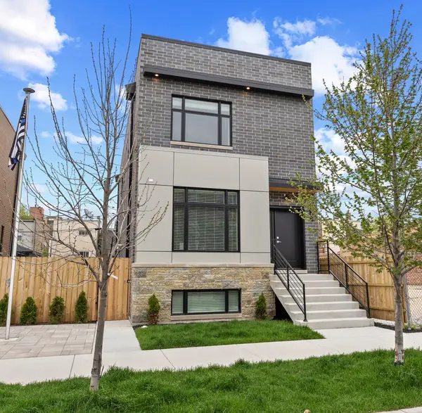 3231 S Shields Avenue, Chicago, IL 60616