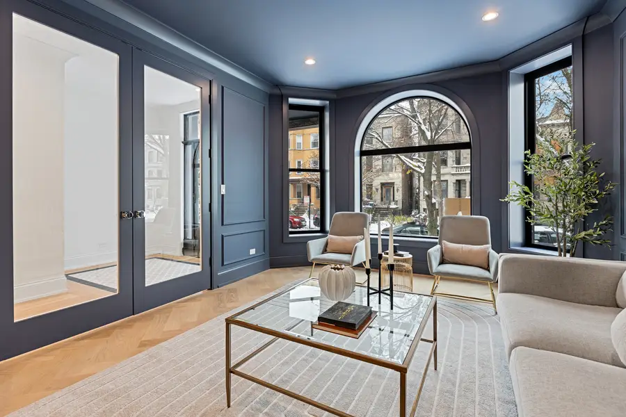 3711 N Magnolia Avenue, Chicago, IL 60613 - #2