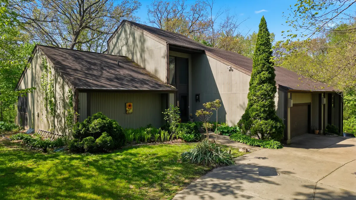 1024 Idle Oak Run, Dixon, IL 61021 - #1