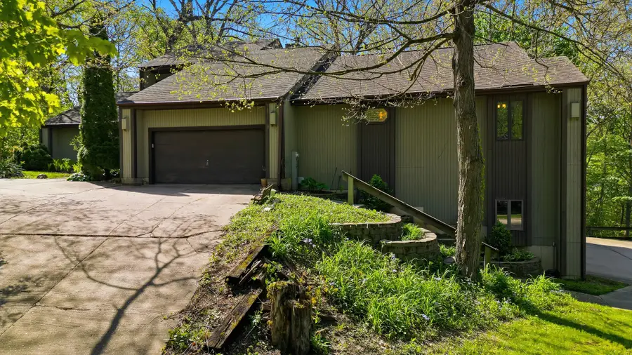 1024 Idle Oak Run, Dixon, IL 61021 - #3