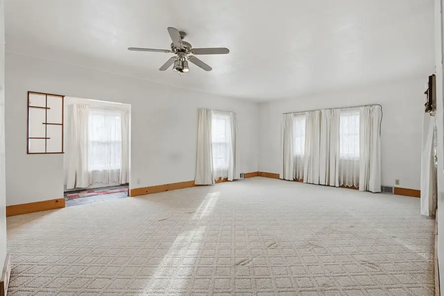 411 39th Street, Moline, IL 51265 - #3