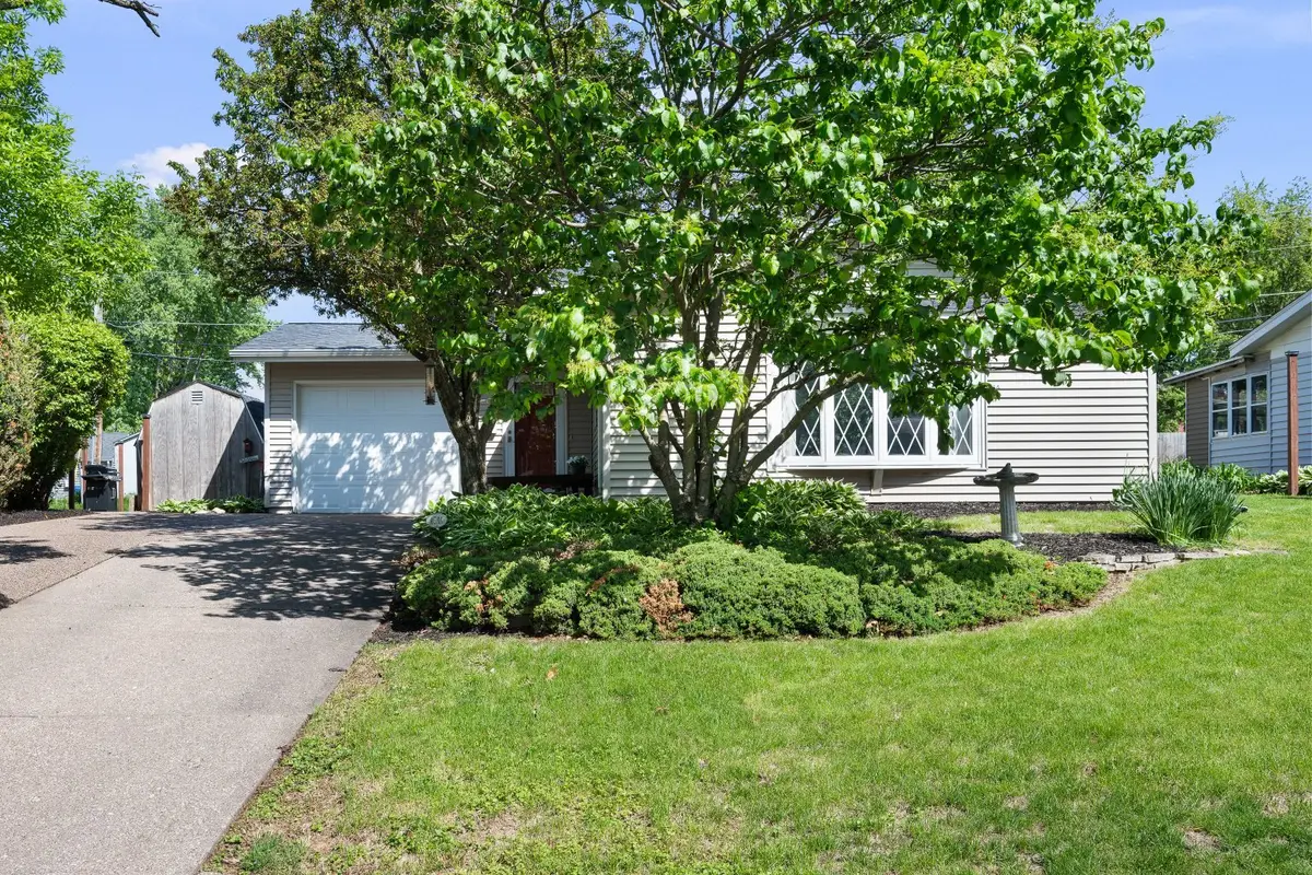 1511 Parklane Drive, Bettendorf, IA 52722 - #1