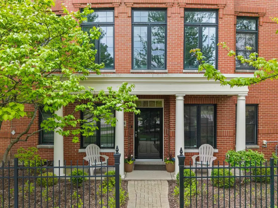 2048 Valor Court, Glenview, IL 60026 - #2