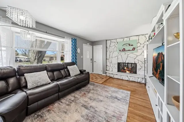 1412 Beach Road, McHenry, IL 60050 - #2