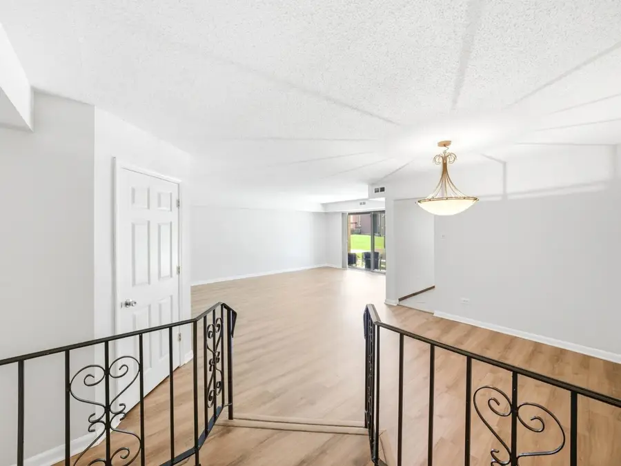 1402 Woodhollow Drive #1A, Flossmoor, IL 60422 - #3