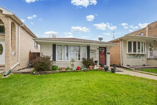 7341 W 55th Place, Summit, IL 60501
