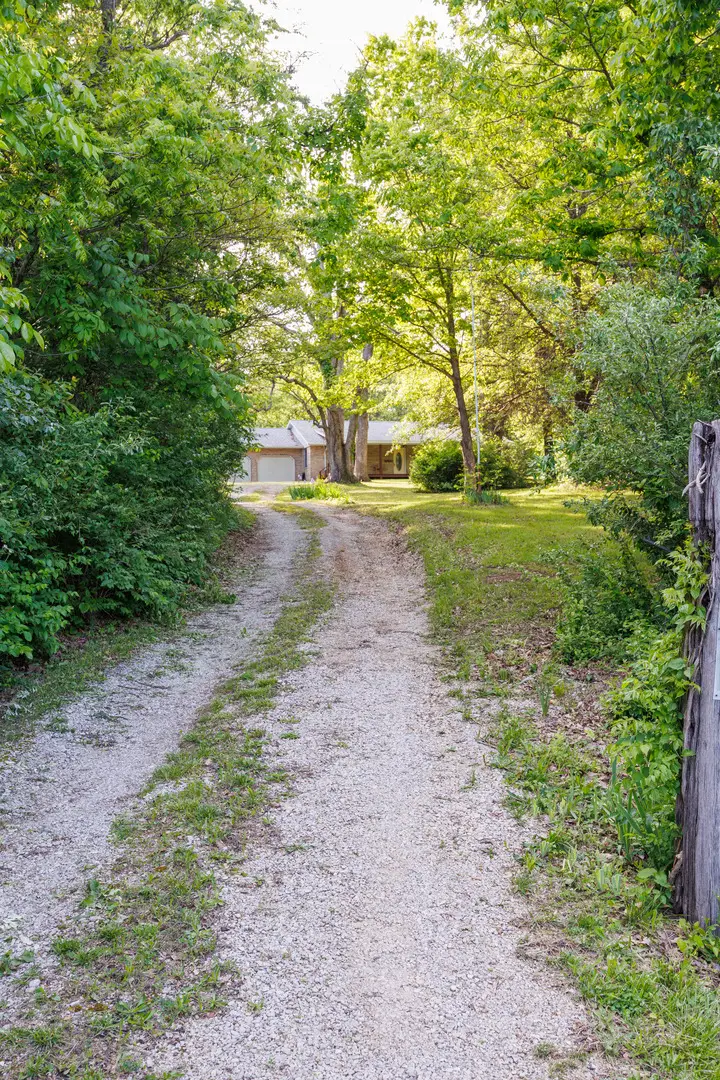 4685 Keller Road, Iuka, IL 62849 - #2