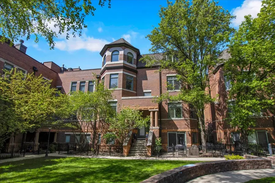 1351 W Altgeld Street #3A, Chicago, IL 60614 - #2