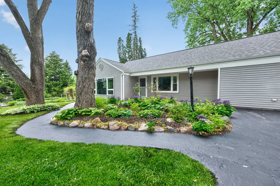 166 Mohawk Trail, Algonquin, IL 60102 - #2