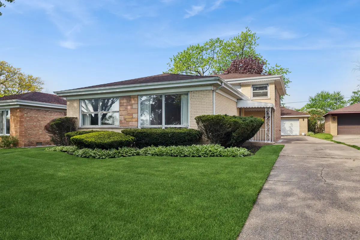 8538 N Oketo Avenue, Niles, IL 60714 - #1