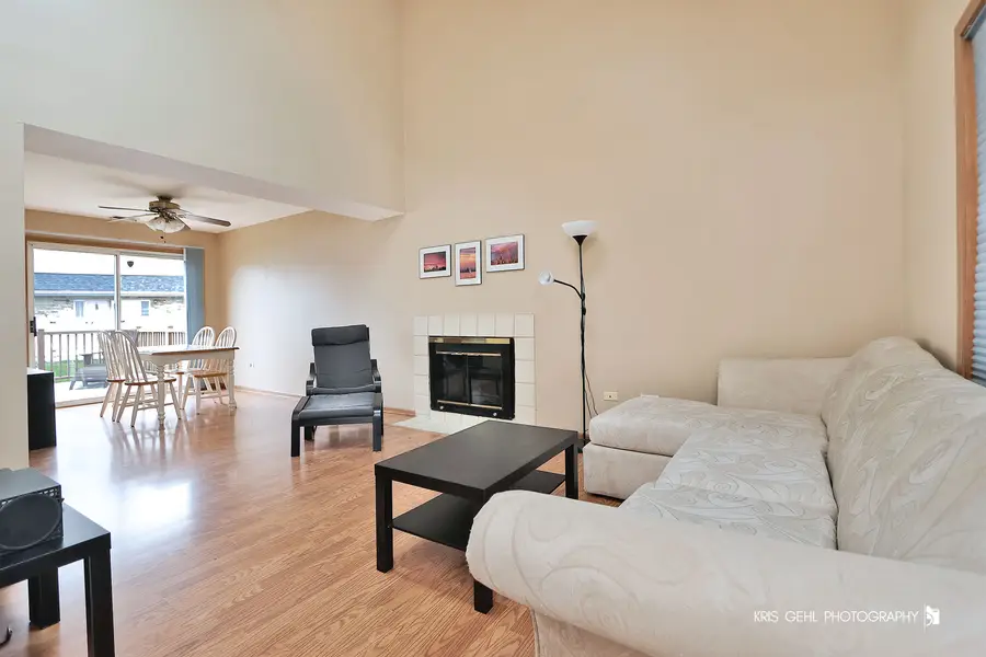 402 S Frontenac Street, Aurora, IL 60504 - #3