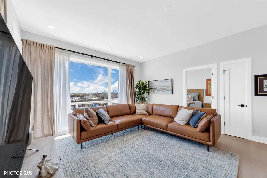 3204 N Kostner Avenue #502, Chicago, IL 60641 - #2