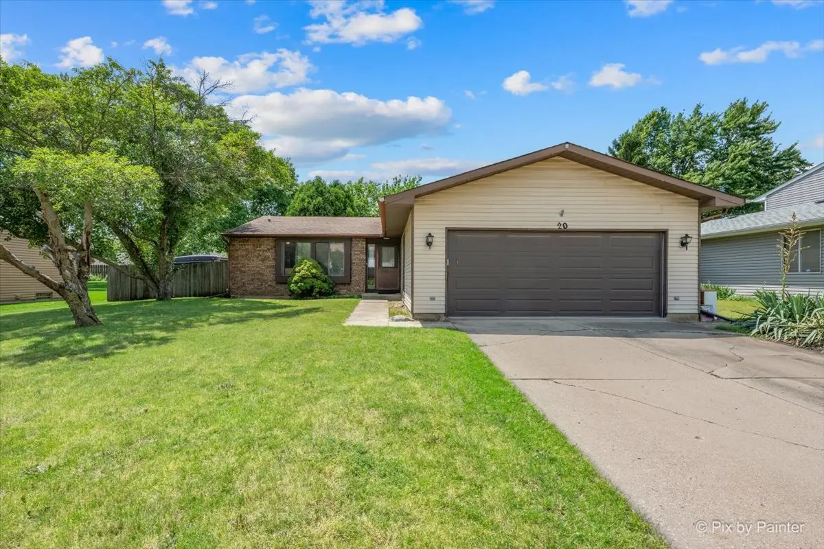 20 Wedgewood Drive, South Elgin, IL 60177 - #1