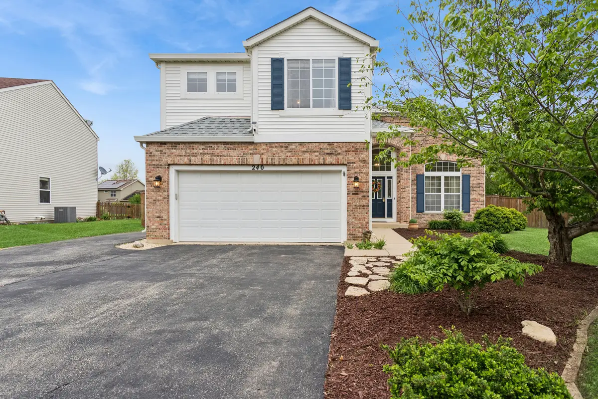 240 Paradise Parkway, Oswego, IL 60543 - #1