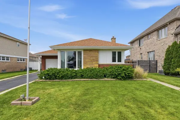 8130 W Berwyn Avenue, Chicago, IL 60656