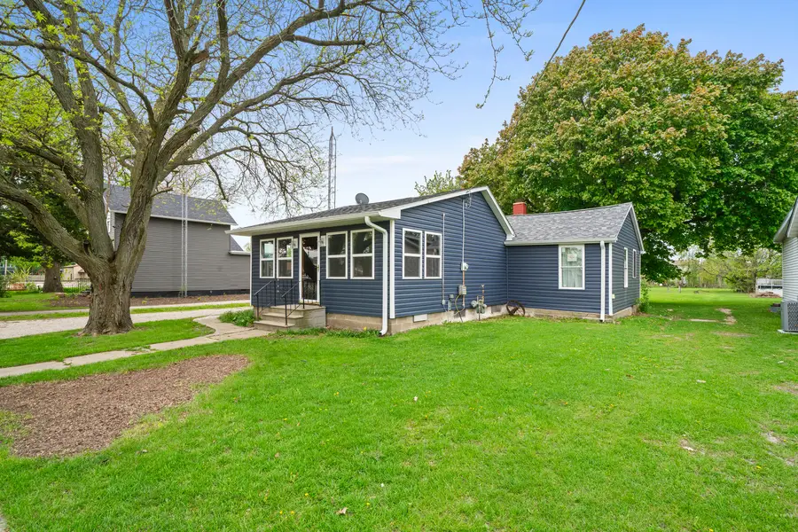 210 N Green Street, Somonauk, IL 60552 - #2
