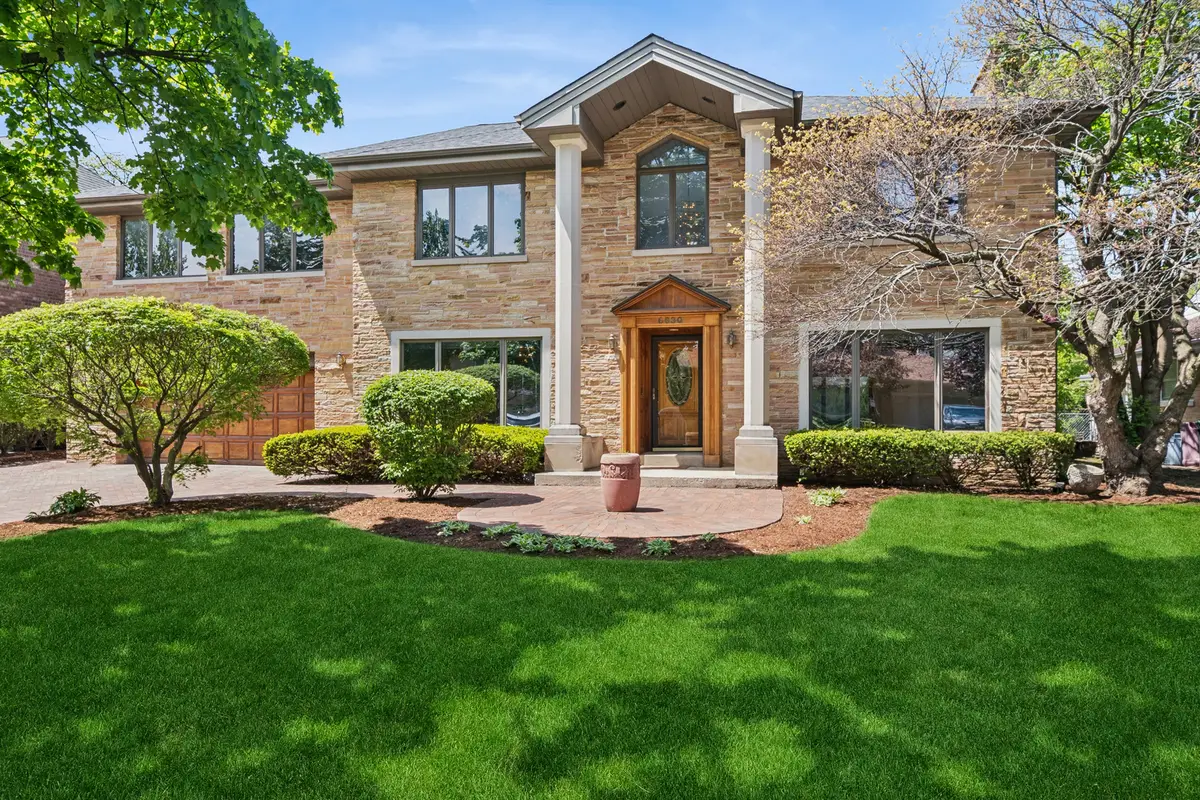 6630 N Spokane Avenue, Lincolnwood, IL 60712 - #1