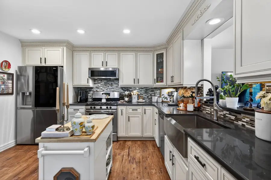 1327 Laurel Oaks Drive, Streamwood, IL 60107 - #3