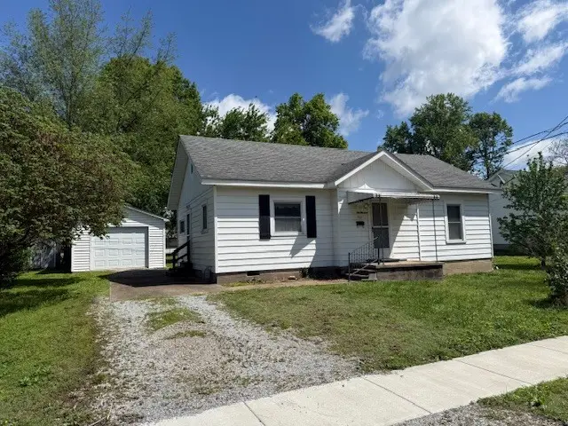 900 E Browning Street, Marion, IL 62959 - #1