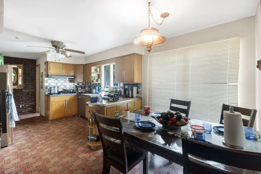 971 Demmond Street, Elgin, IL 60123 - #3