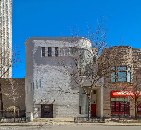 1209 N State Parkway #10, Chicago, IL 60611