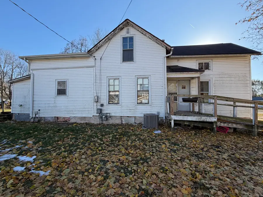 327 S Elm Street, Paxton, IL 60957 - #2