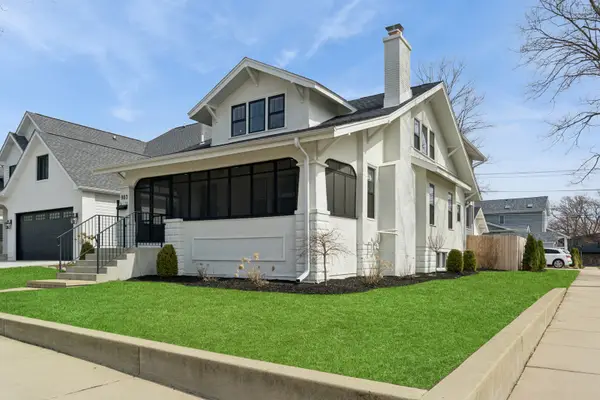 903 N Vail Avenue, Arlington Heights, IL 60004