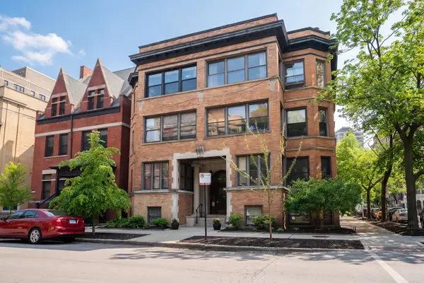 445 W Surf Street #3E, Chicago, IL 60657