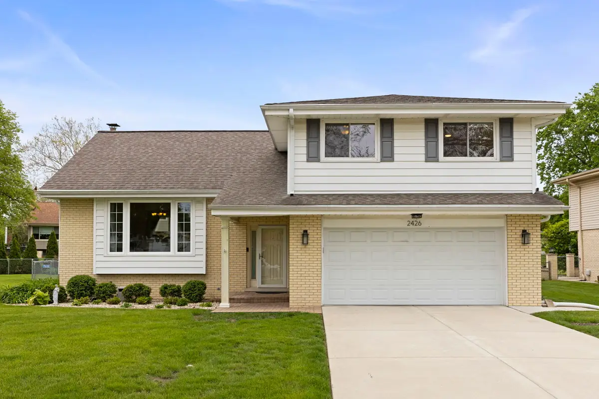 2426 S Shag Bark Trail, Arlington Heights, IL 60005 - #1