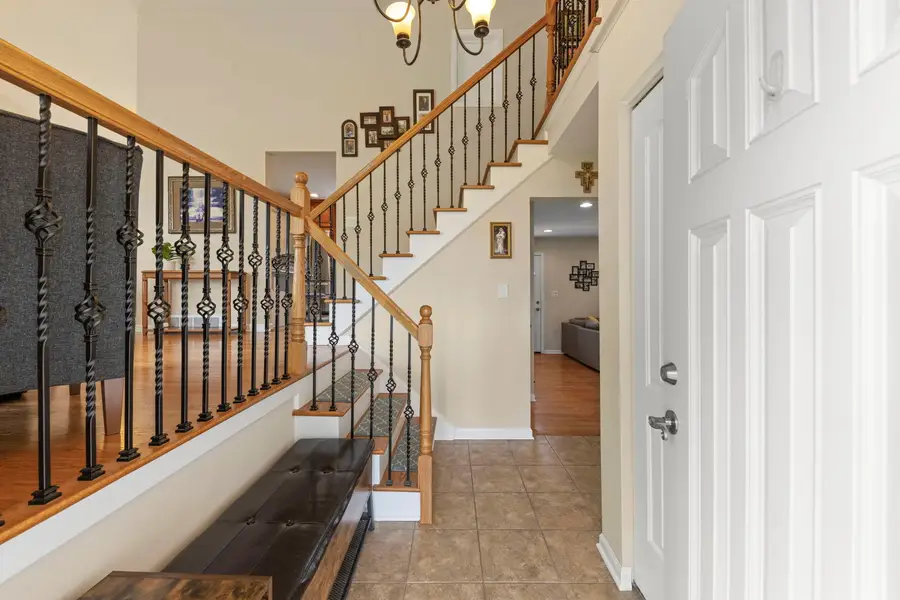 2426 S Shag Bark Trail, Arlington Heights, IL 60005 - #3