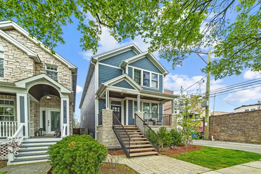 2414 W Berteau Avenue, Chicago, IL 60618 - #2