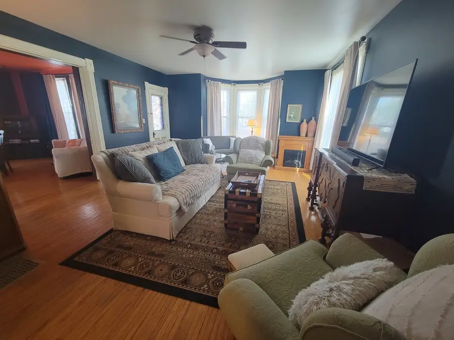 738 11th Street, Lasalle, IL 61301 - #2