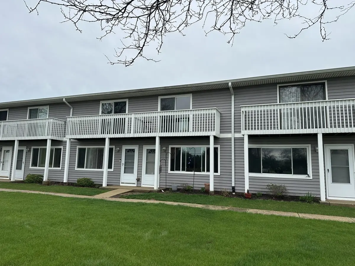 17444 W Walnut Lane, Gurnee, IL 60031 - #1