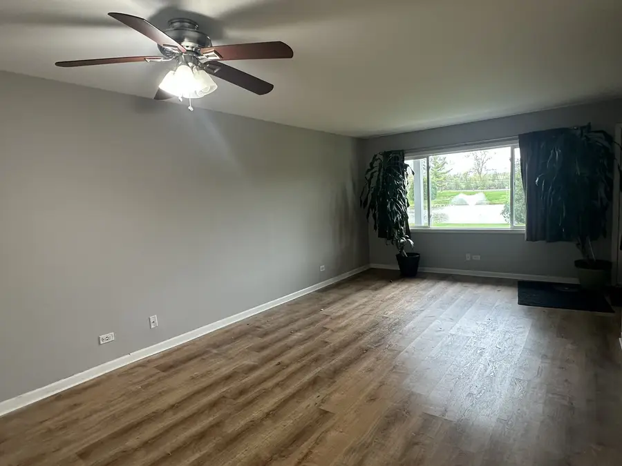 17444 W Walnut Lane, Gurnee, IL 60031 - #2