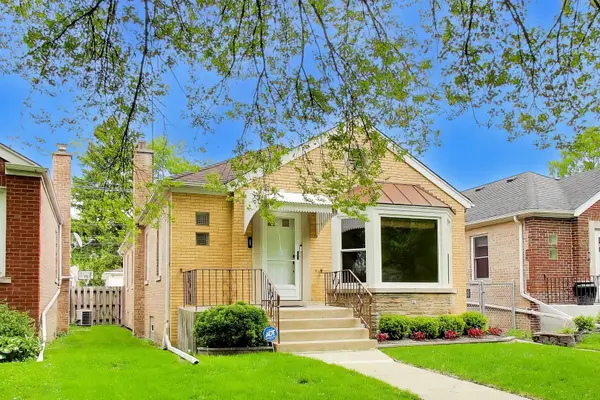6215 N Lowell Avenue, Chicago, IL 60646