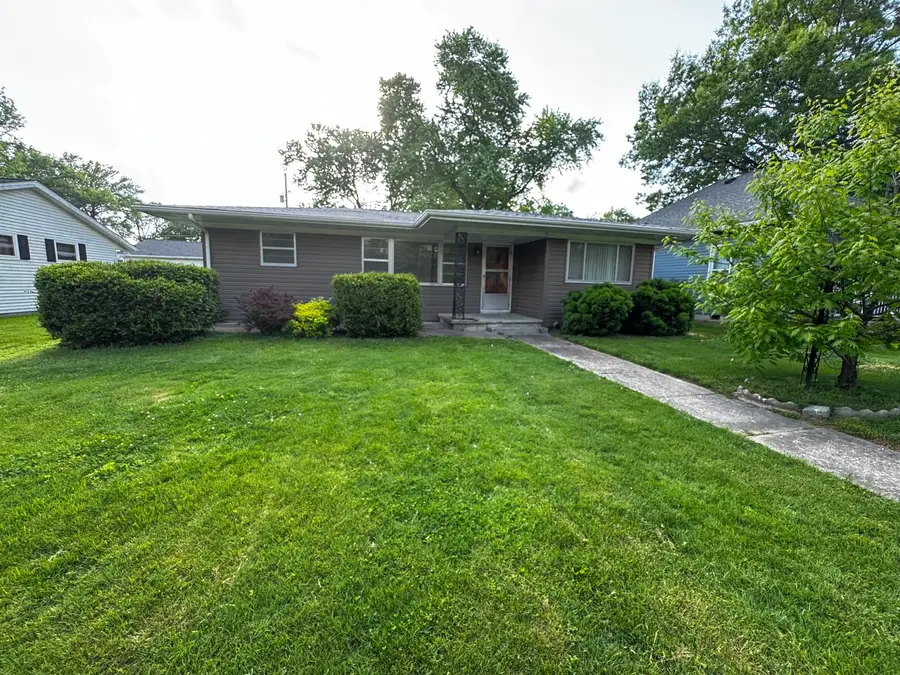 803 S Madison Street, Du Quoin No 3, IL 62832 - #3