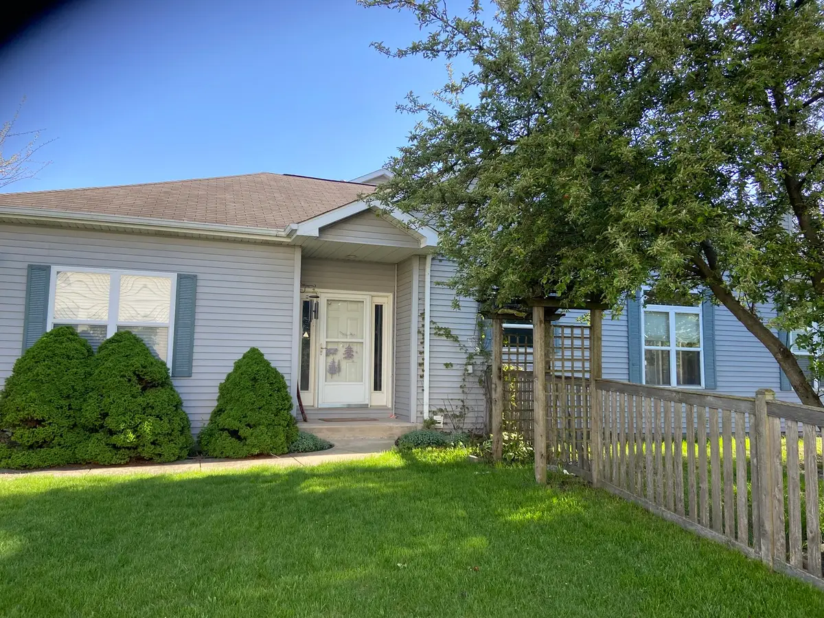 586 Chestnut Drive, Oswego, IL 60543 - #1