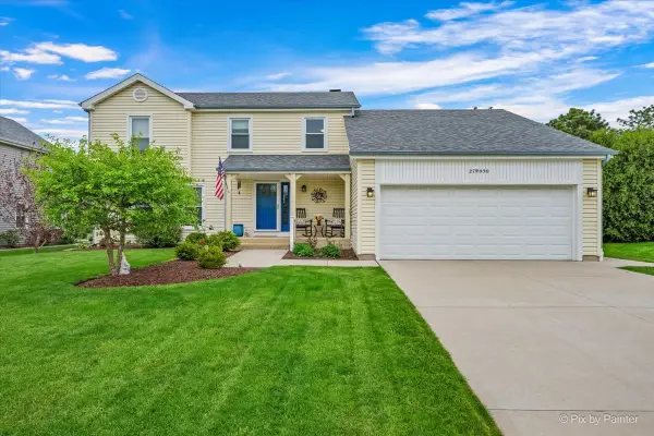 27W050 Sycamore Lane, Winfield, IL 60190