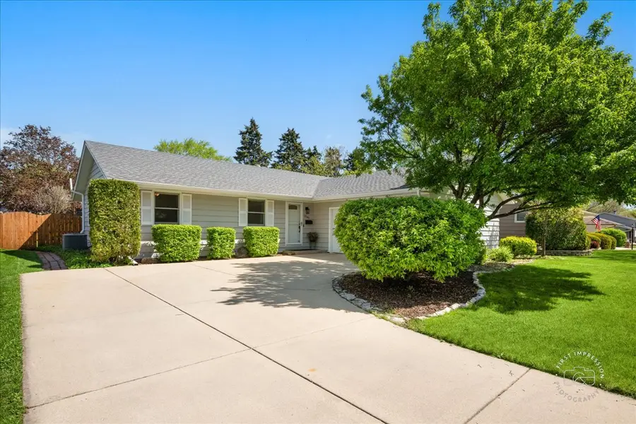 2181 W Illinois Avenue, Aurora, IL 60506 - #2