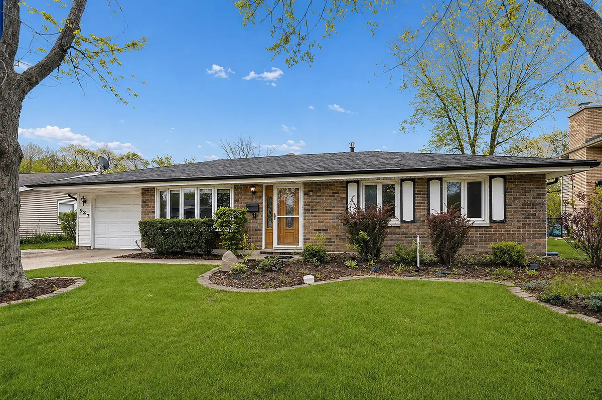 927 Gregory Lane, Schaumburg, IL 60193 - #1