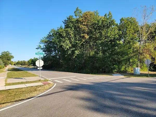 125 S Delany Road, Gurnee, IL 60031