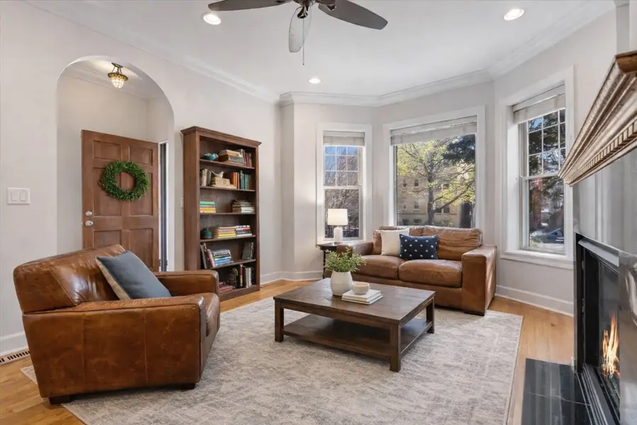 4950 N Winchester Avenue #1, Chicago, IL 60640 - #2