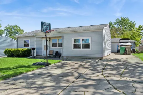 411 Tallman Avenue, Romeoville, IL 60446