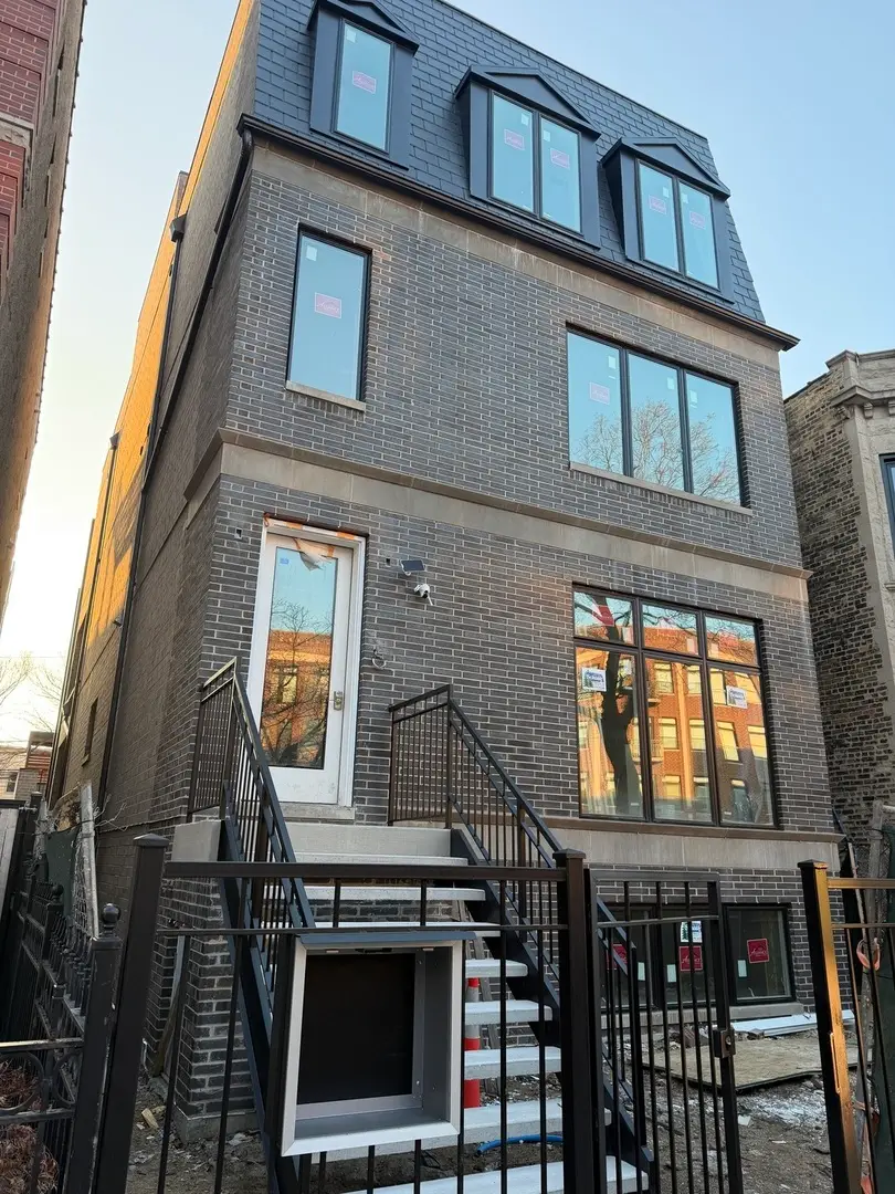 3740 N Racine Avenue #1, Chicago, IL 60613 - #1