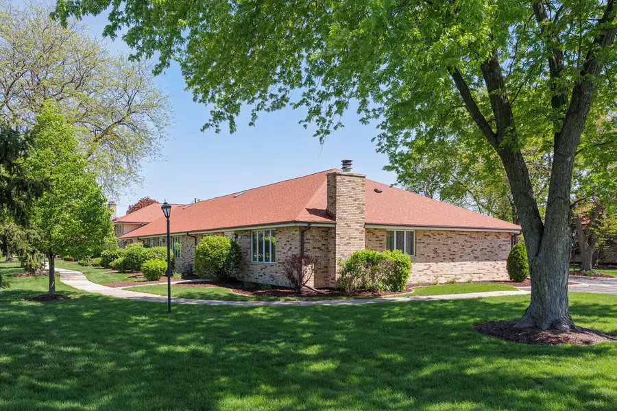 7520 W Willowood Court, Orland Park, IL 60462 - #2