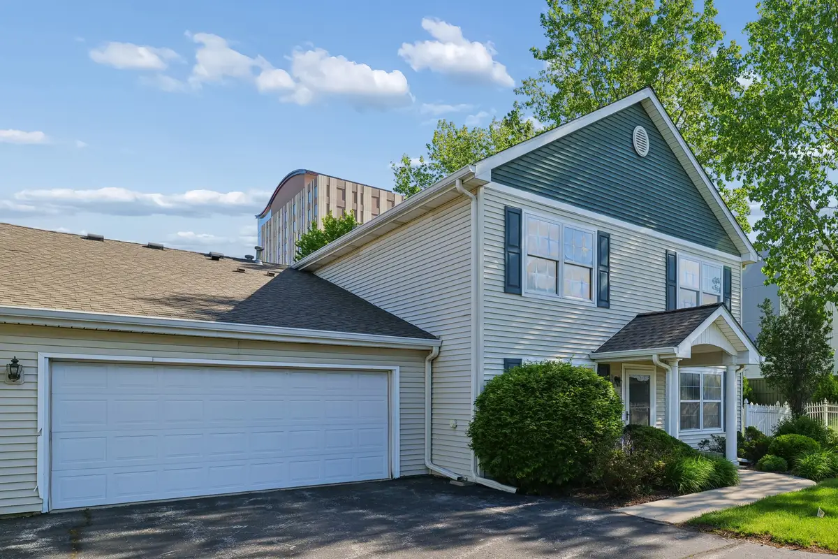 904 Garden Lane, Homewood, IL 60430 - #1