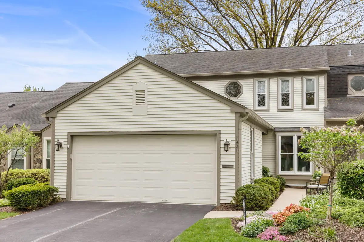 1921 Wexford Circle, Wheaton, IL 60189 - #1