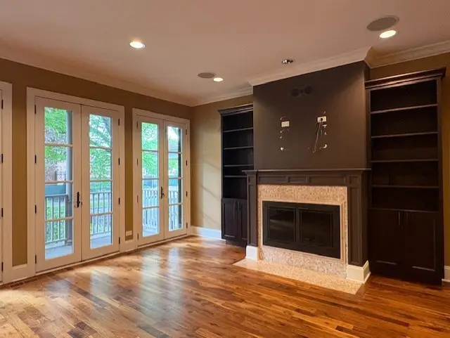 2036 W Barry Avenue, Chicago, IL 60618 - #2