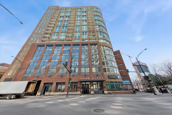 600 N Kingsbury Street #1809, Chicago, IL 60654
