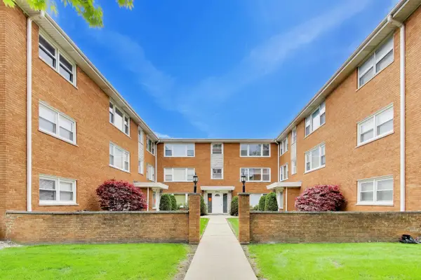 6931 W 64th Place #3C, Chicago, IL 60638